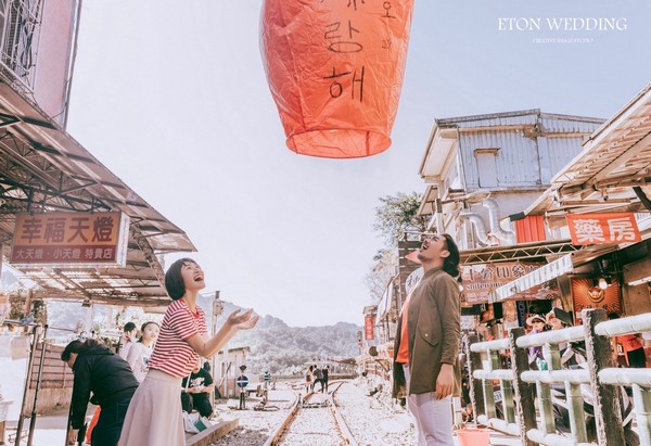 台中婚紗攝影,台中婚紗照,台中婚紗拍攝,台中拍婚紗,台中自助婚紗,台中拍婚紗價格,台中婚紗照價格